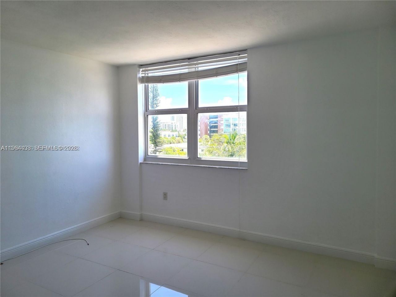 10350 W Bay Harbor Dr, Unit 5L, Bay Harbor Islands, FL 33154 Photo