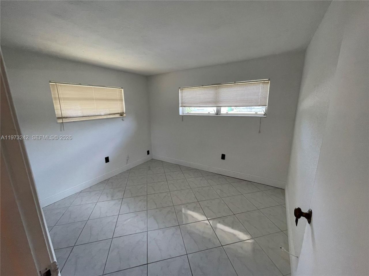 6871 NW 29th St, Sunrise, FL 33313 Photo