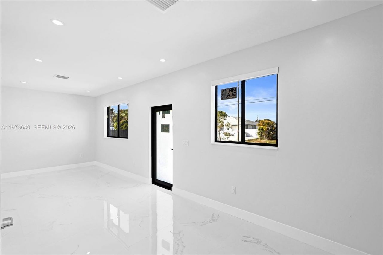 12120 SW 219th St, Unit A, Miami, FL 33170 Photo