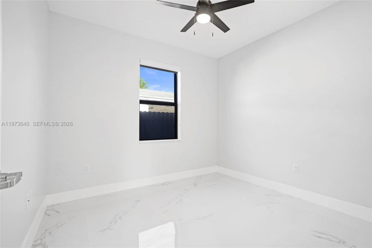 12120 SW 219th St, Unit A, Miami, FL 33170 Photo