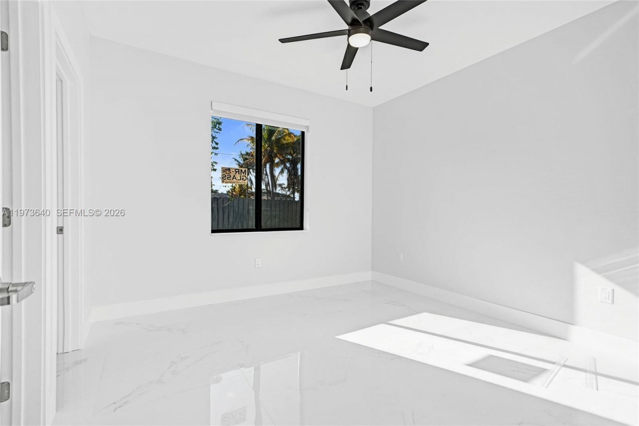 12120 SW 219th St, Unit A, Miami, FL 33170 Photo