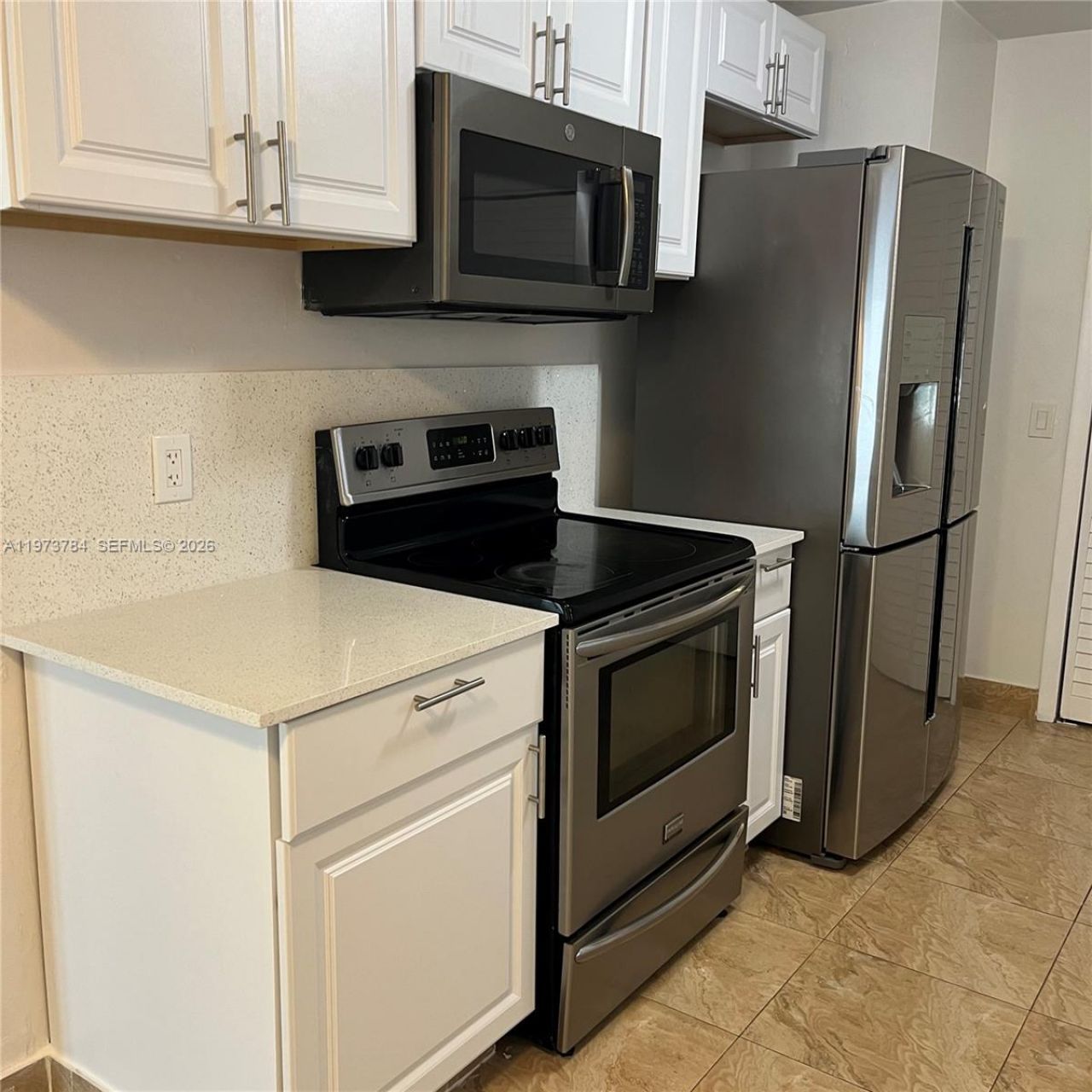 3156 SW 16th St, Unit 3158, Miami, FL 33145 Photo