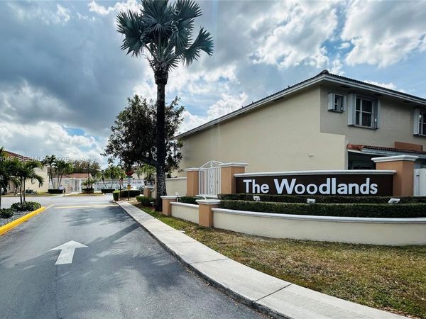 13890 SW 64th St , Miami, FL 33183