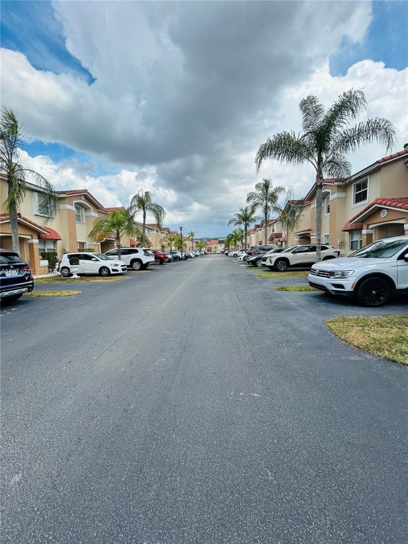 13890 SW 64th St , Miami, FL 33183 Photo