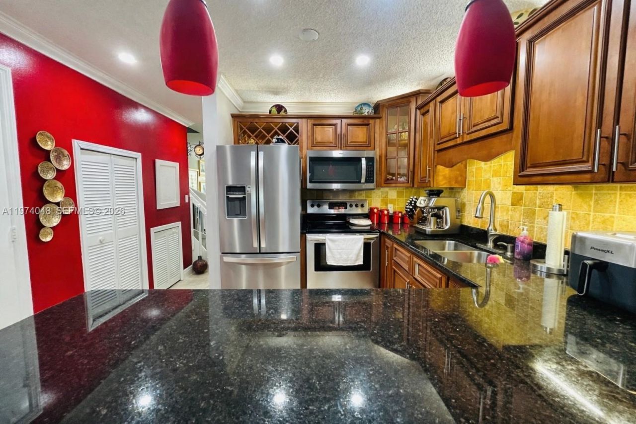 13890 SW 64th St, Miami, FL 33183 Photo