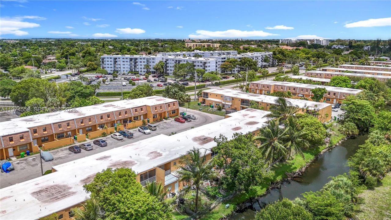 2686 NW 60th Way , Unit 169, Sunrise, FL 33313 Photo