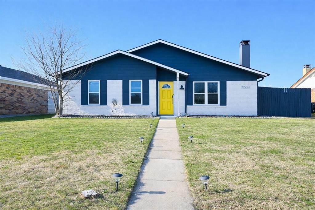 2223 Ridgedale Drive, Carrollton, TX 75006 Main Photo