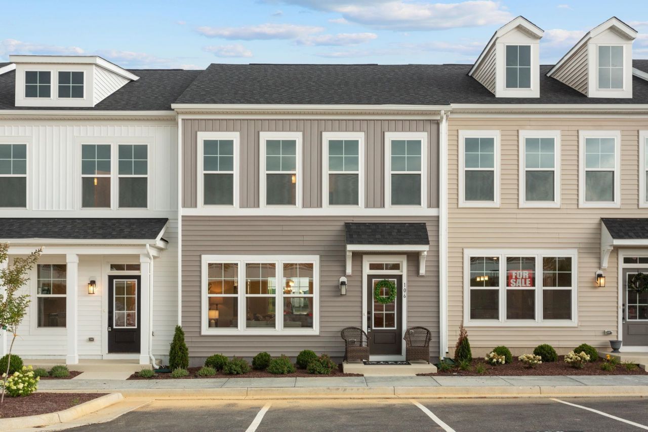 105 SCARLET MAPLE LN primary photo