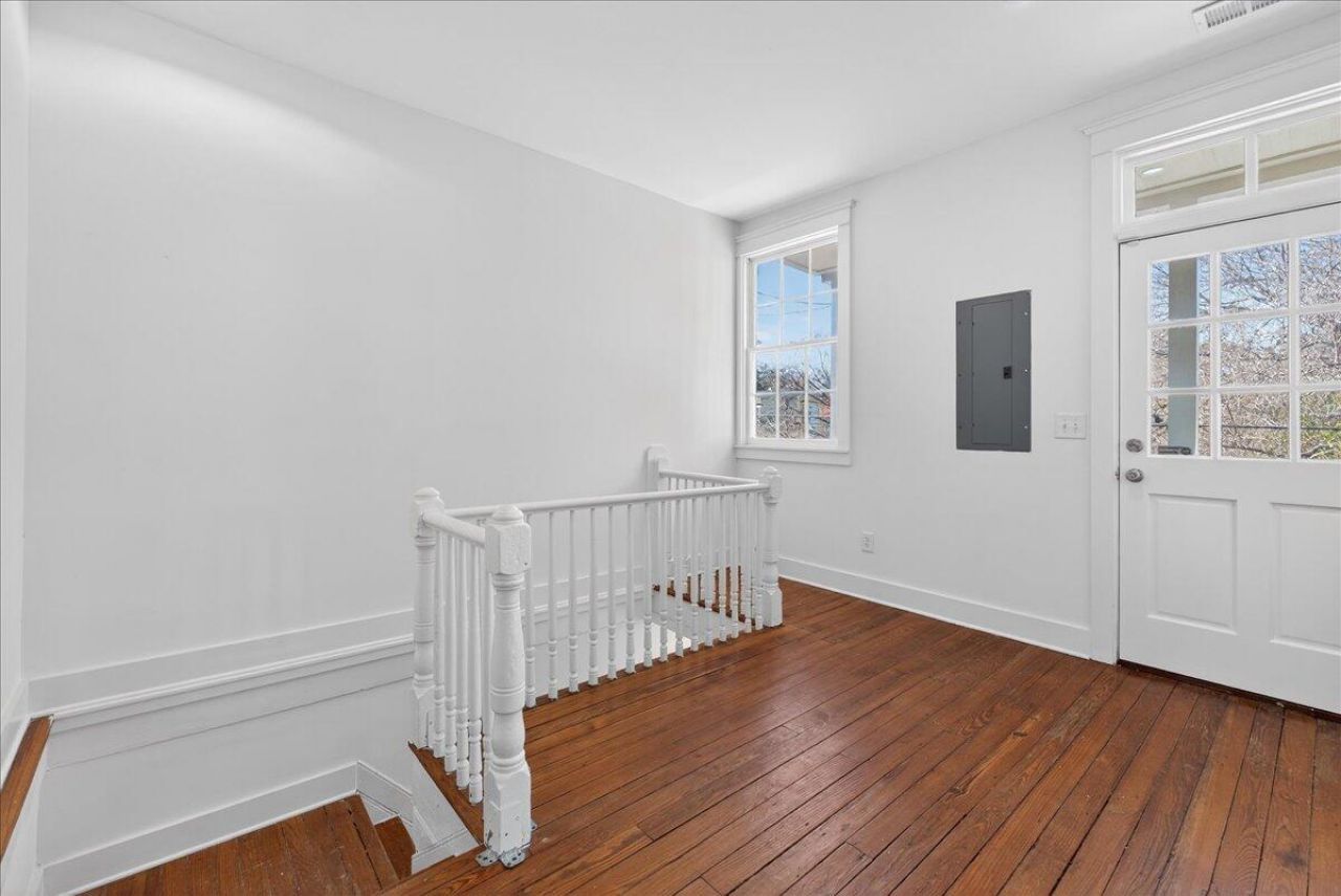 66 America Street Photo 17