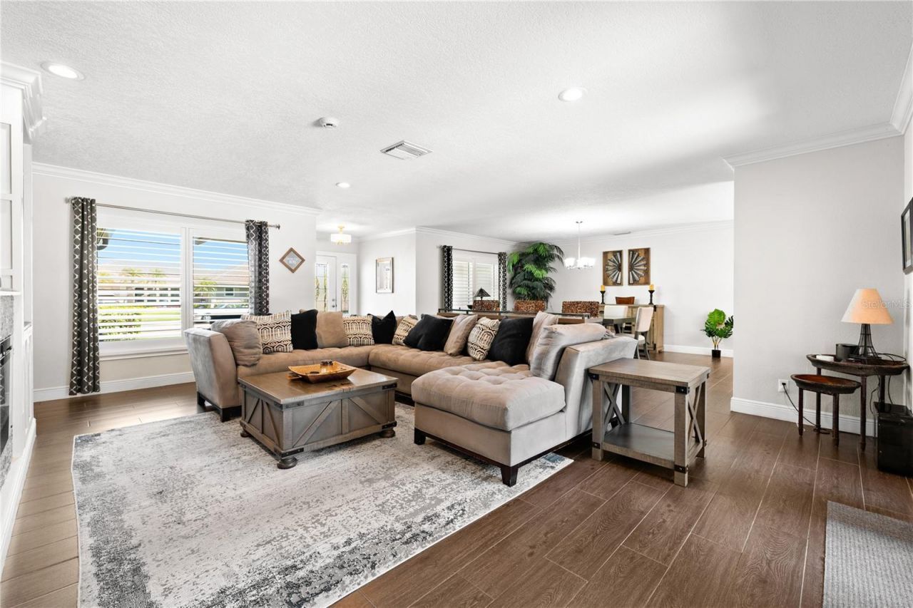 6129 Leeland Street S, Saint Petersburg, FL 33715 Photo