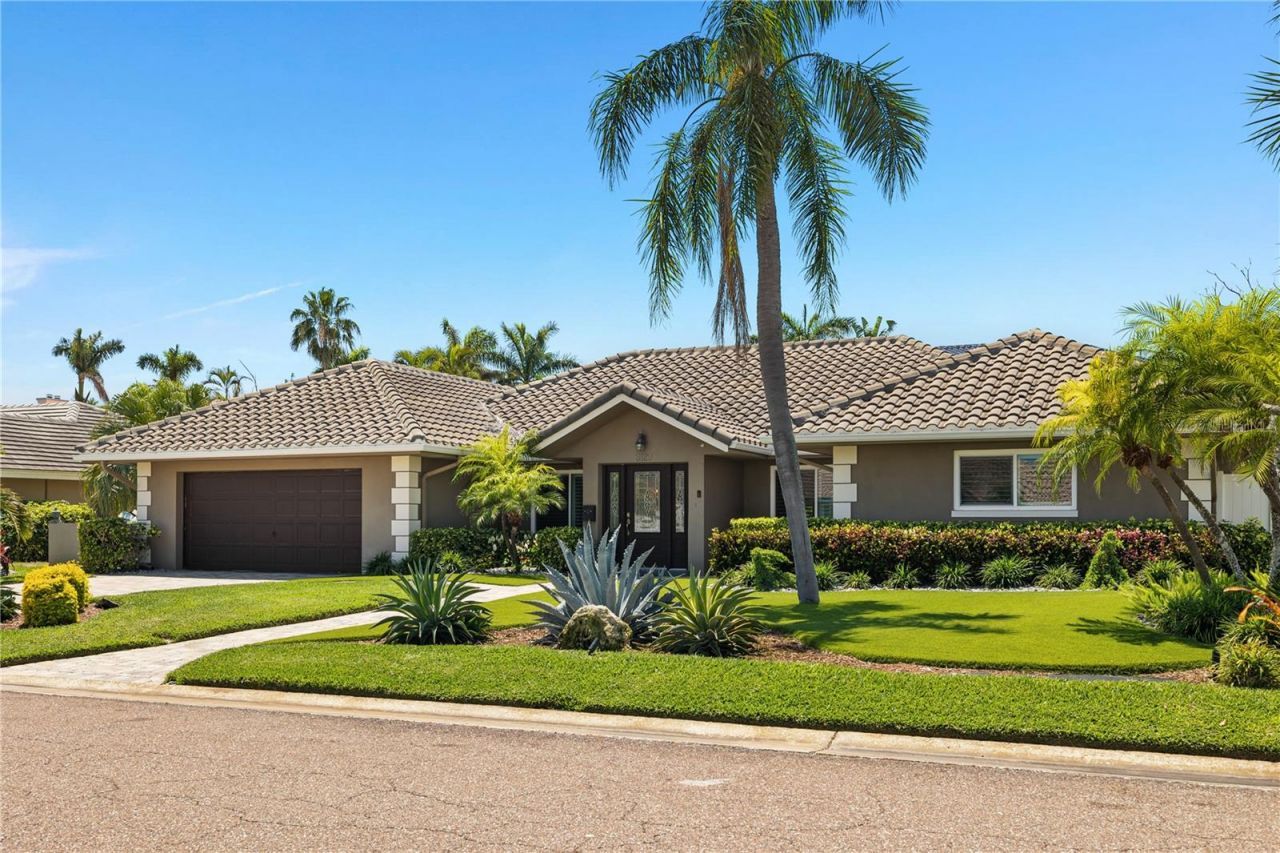 6129 Leeland Street S, Saint Petersburg, FL 33715 Photo