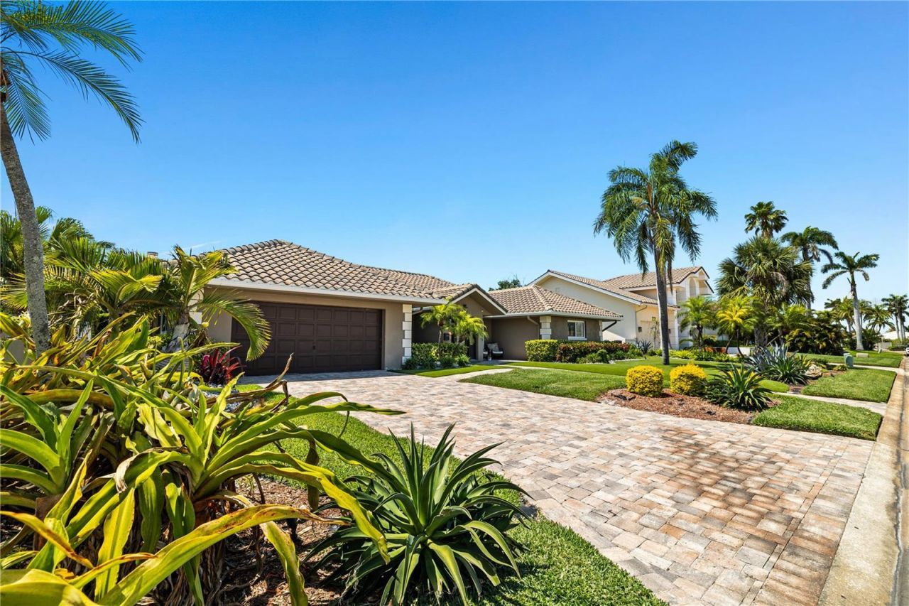 6129 Leeland Street S, Saint Petersburg, FL 33715 Photo