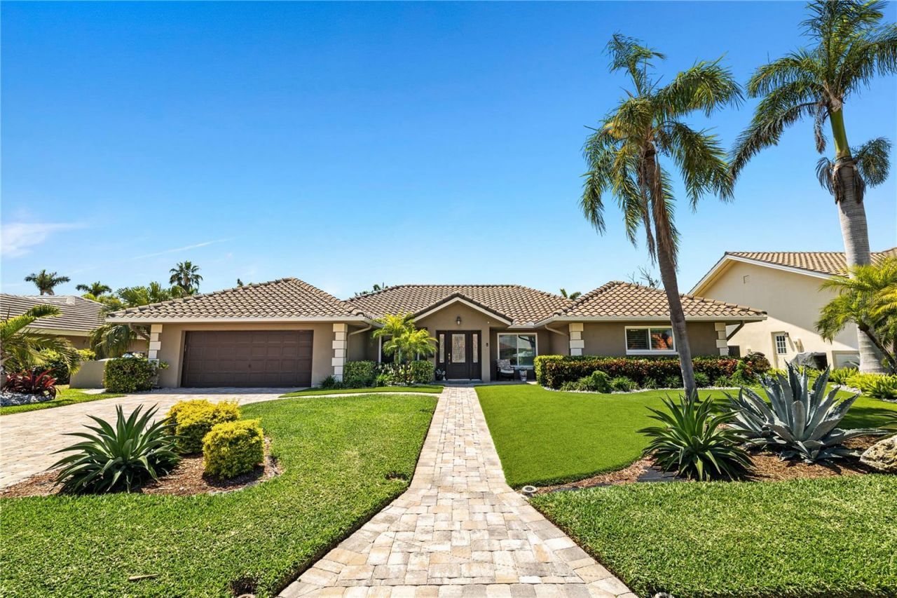 6129 Leeland Street S, Saint Petersburg, FL 33715 Photo