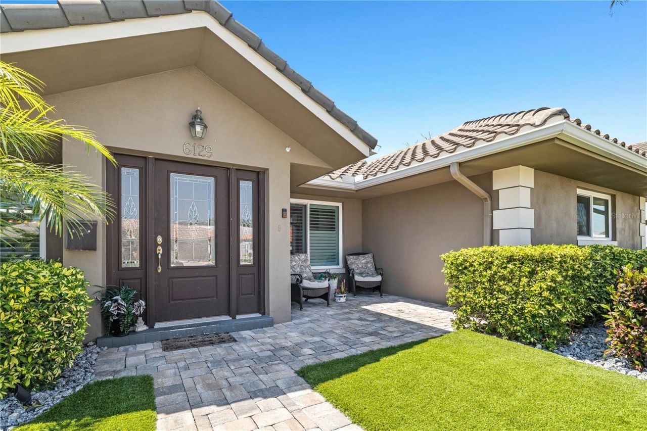 6129 Leeland Street S, Saint Petersburg, FL 33715 Photo