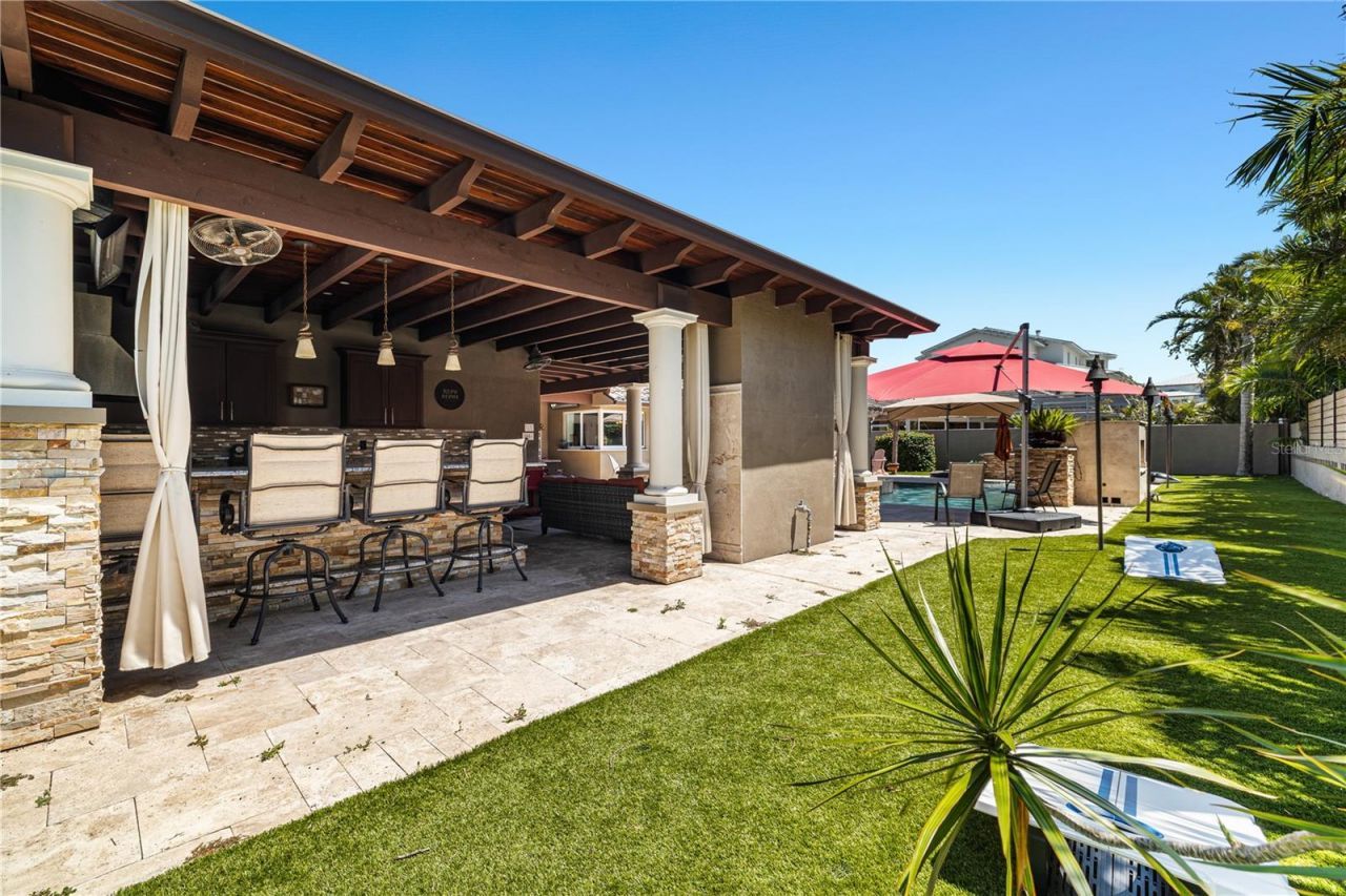 6129 Leeland Street S, Saint Petersburg, FL 33715 Photo