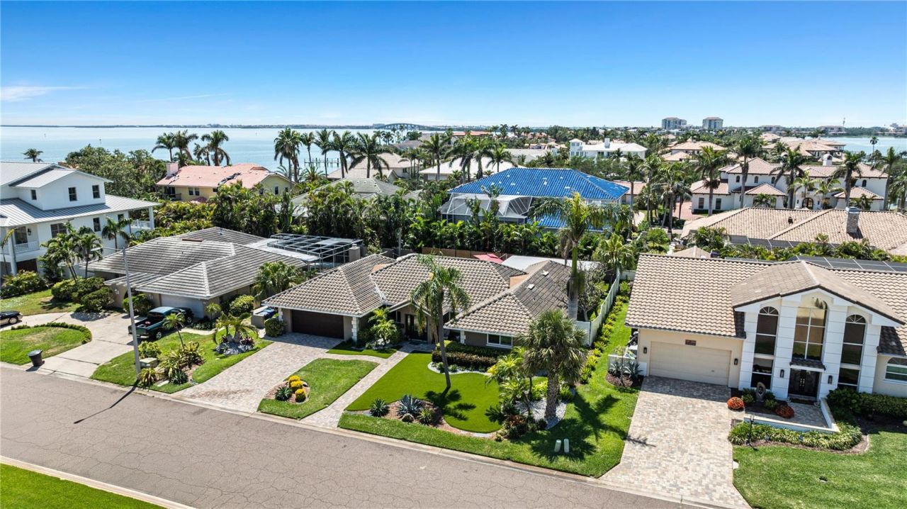 6129 Leeland Street S, Saint Petersburg, FL 33715 Photo