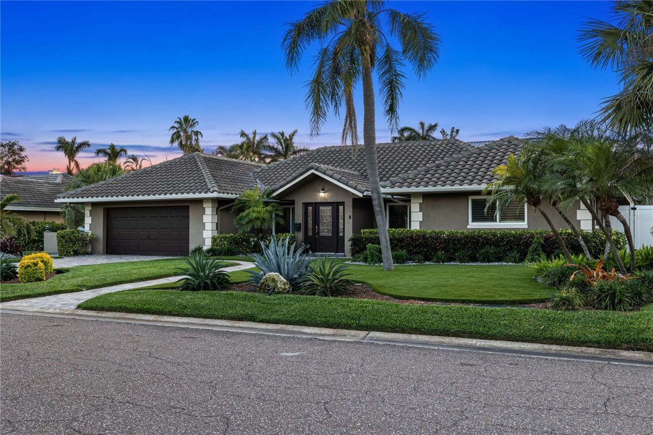 6129 Leeland Street S, Saint Petersburg, FL 33715 Photo