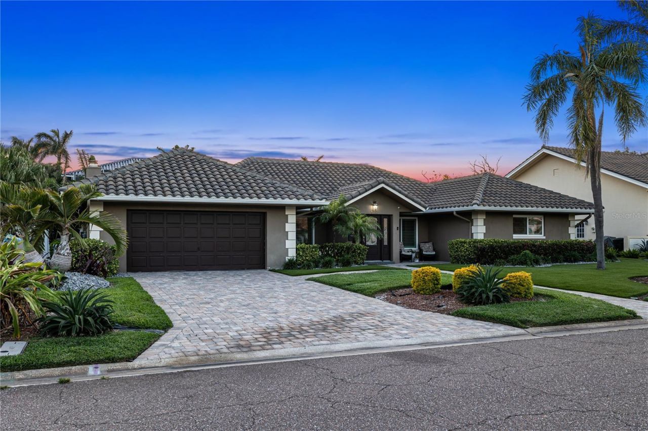 6129 Leeland Street S, Saint Petersburg, FL 33715 Photo