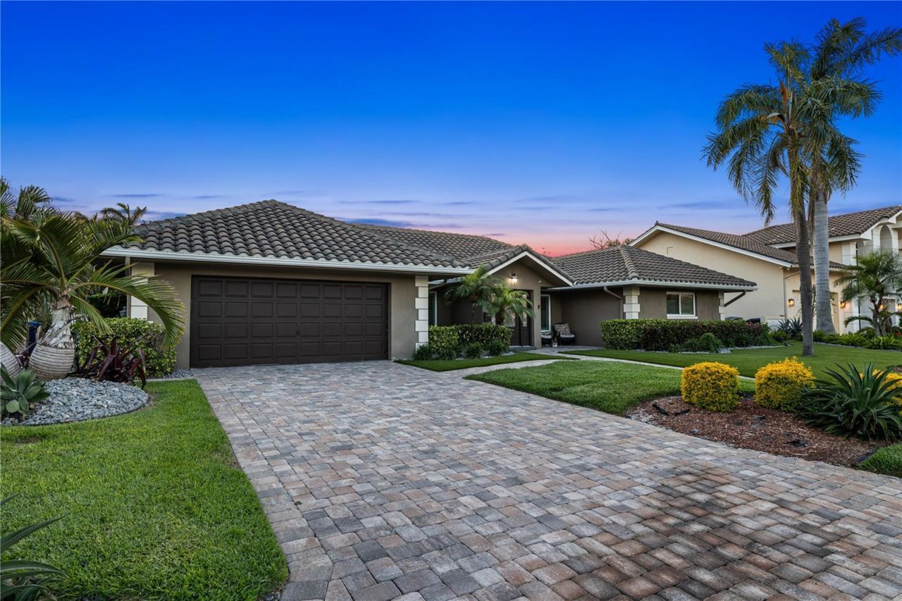 6129 Leeland Street S, Saint Petersburg, FL 33715 Photo