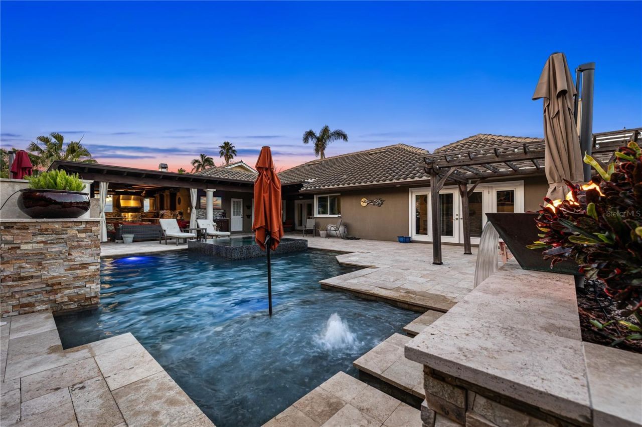 6129 Leeland Street S, Saint Petersburg, FL 33715 Photo