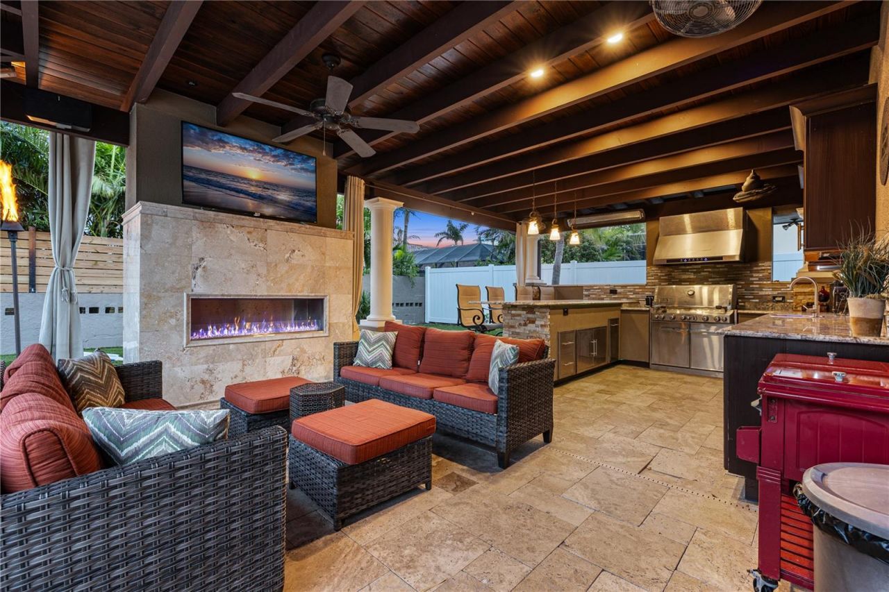 6129 Leeland Street S, Saint Petersburg, FL 33715 Photo