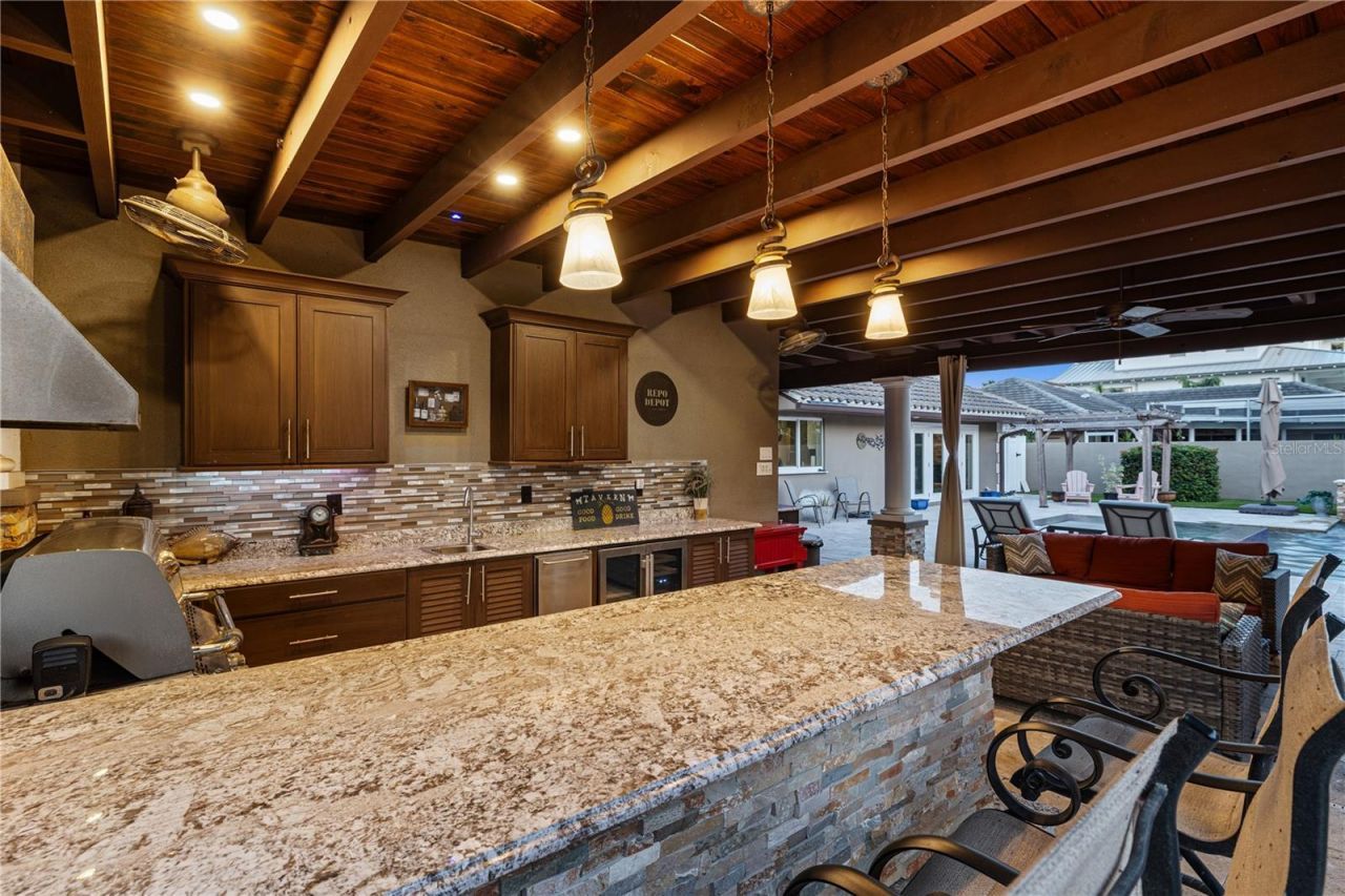 6129 Leeland Street S, Saint Petersburg, FL 33715 Photo