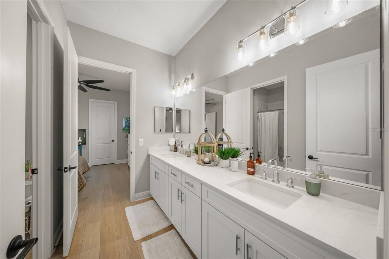 10345 Canaveral Circle, Sarasota, FL 34241 Photo