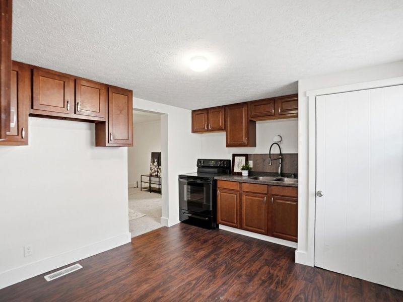 320 Walker Street, Bellefontaine, OH 43311 Photo 15