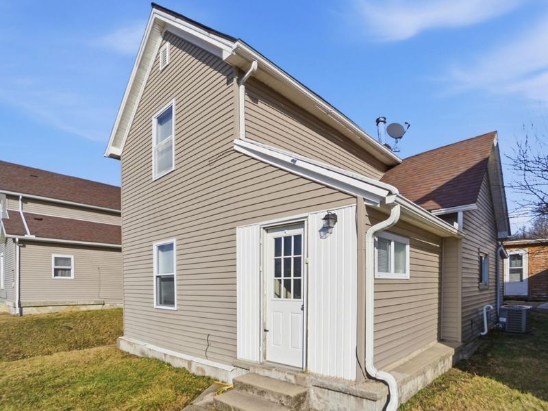 320 Walker Street, Bellefontaine, OH 43311 Photo 3