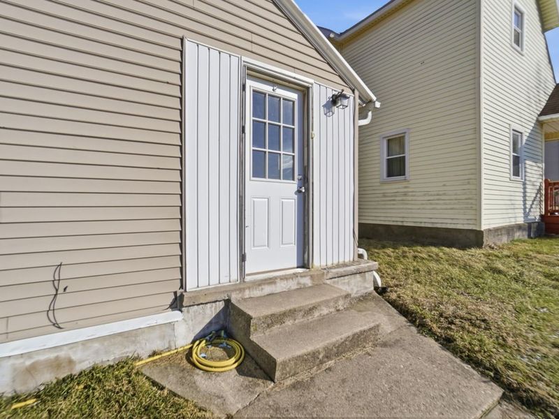 320 Walker Street, Bellefontaine, OH 43311 Photo 4