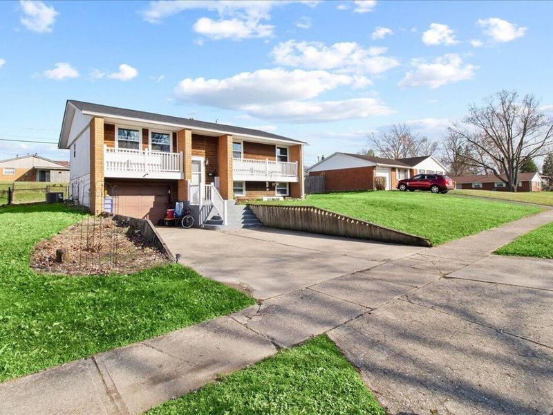 4024 Raymond Drive, Enon, OH 45323 Photo 2