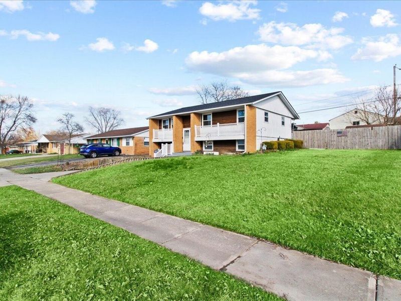 4024 Raymond Drive, Enon, OH 45323 Photo 4