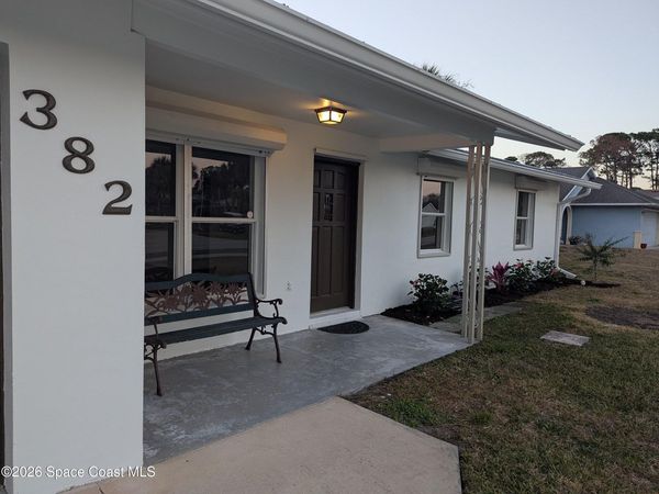 382 Easy Street , Sebastian, FL 32958