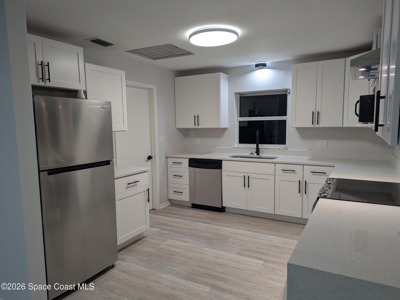 382 Easy Street , Sebastian, FL 32958 Photo