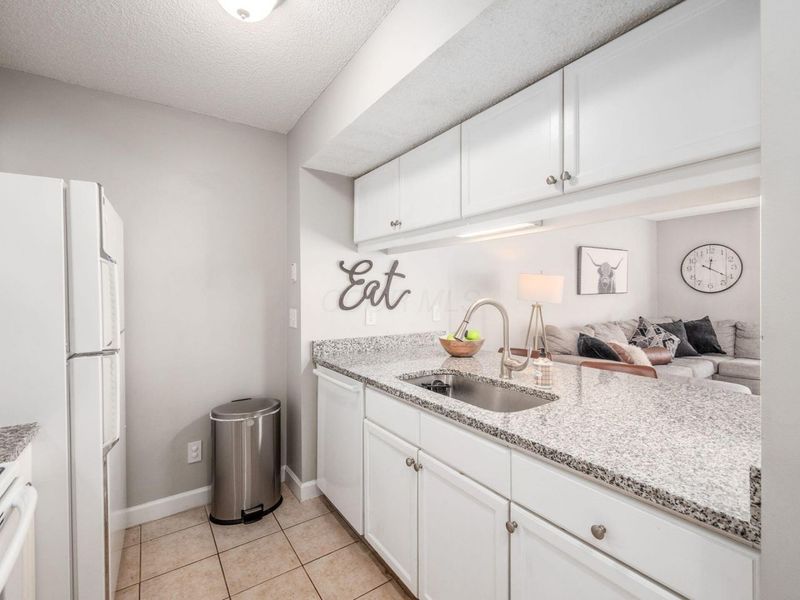 5651 Everbrook Drive, Unit 41C, Hilliard, OH 43026 Photo 4