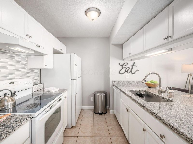 5651 Everbrook Drive, Unit 41C, Hilliard, OH 43026 Photo 5