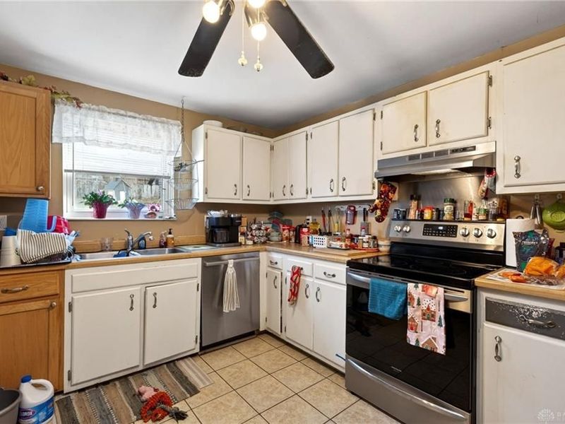 5770 Charlesgate Road, Dayton, OH 45424 Photo 8