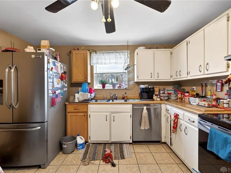 5770 Charlesgate Road, Dayton, OH 45424 Photo 9