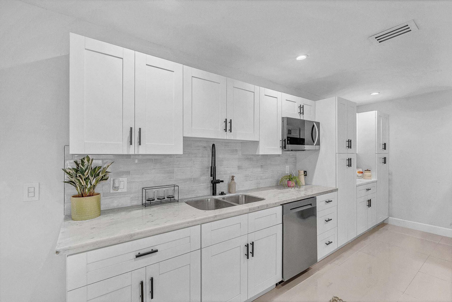 6520 Kimberly Boulevard, North Lauderdale, FL 33068 Photo