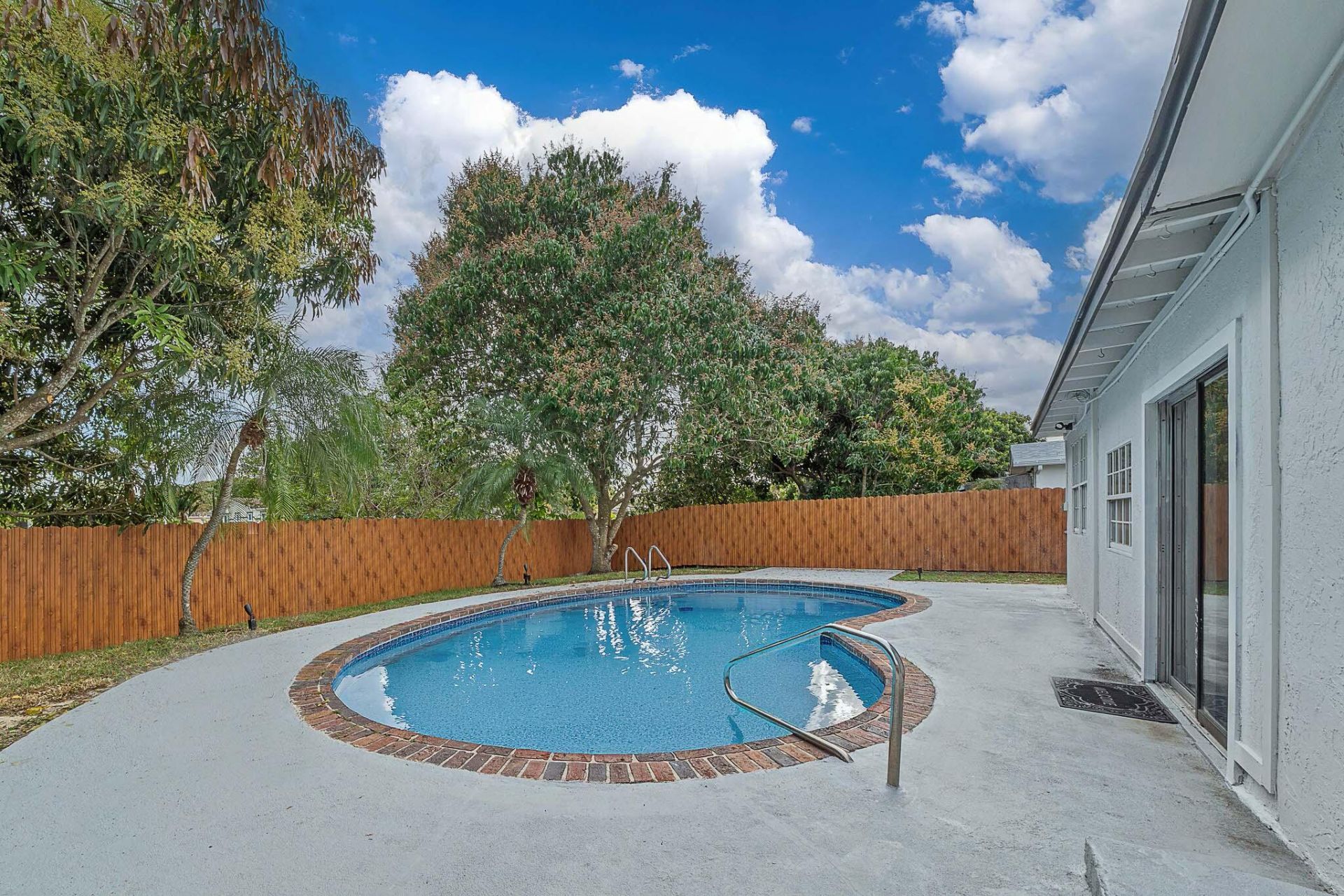 6520 Kimberly Boulevard, North Lauderdale, FL 33068 Photo