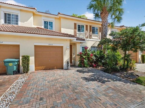 3262 NW 31st Ter, Oakland Park, FL 33309