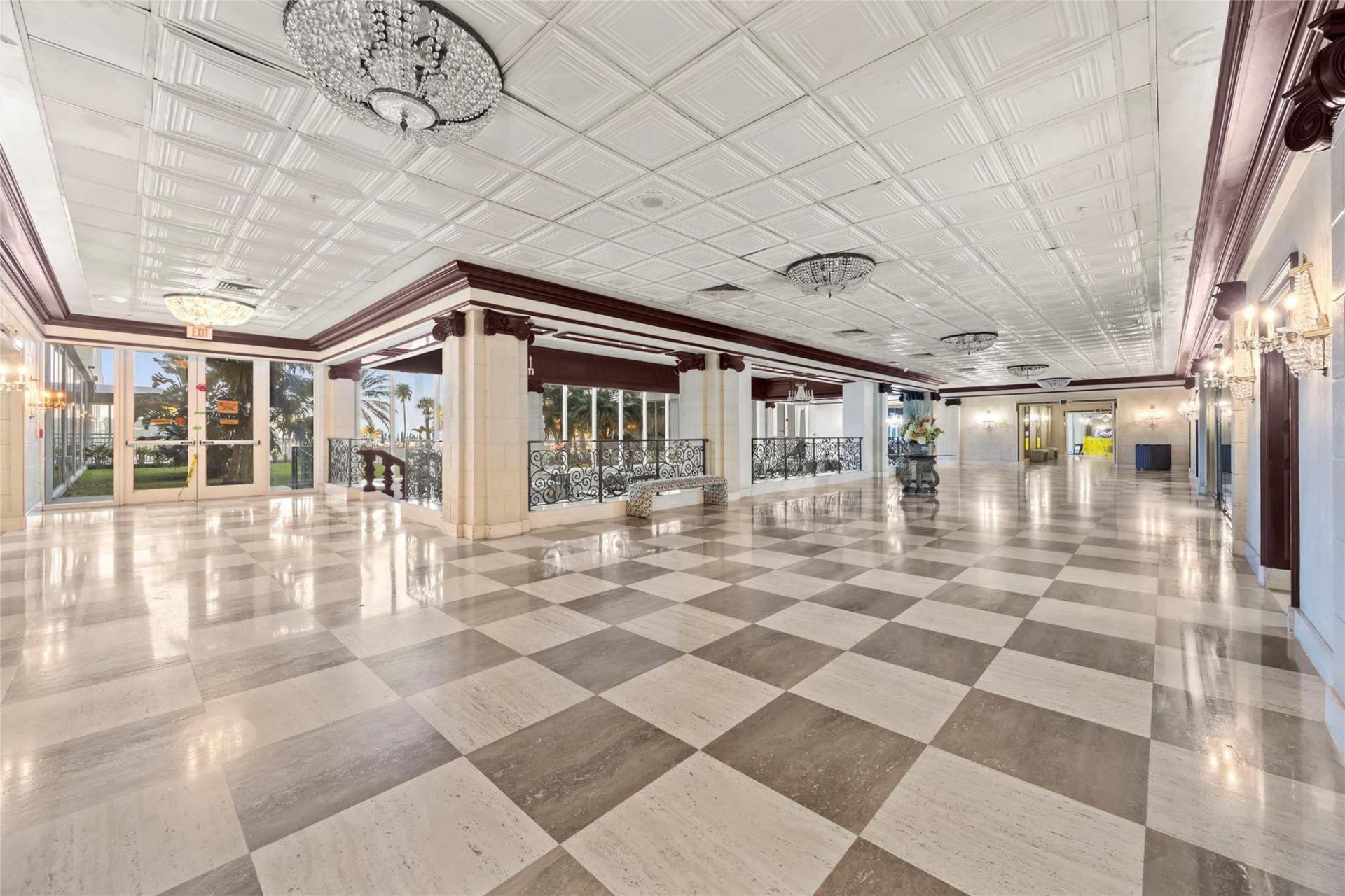 2030 S Ocean Drive, Unit 1216, Hallandale Beach, FL 33009 Photo