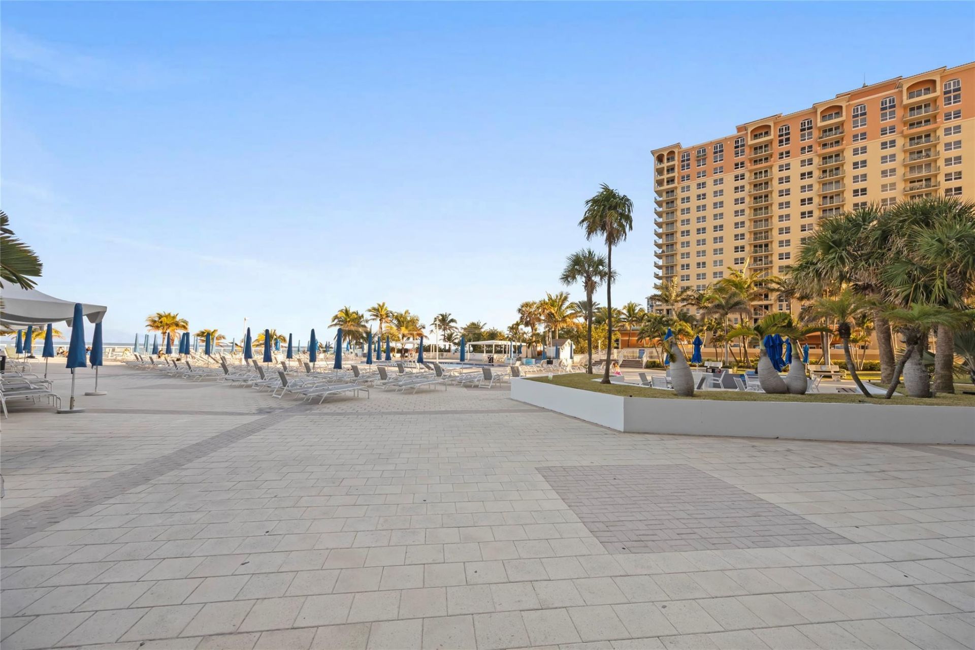 2030 S Ocean Drive, Unit 1216, Hallandale Beach, FL 33009 Photo