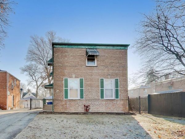 9637 S Wood Street, Chicago, IL 60643