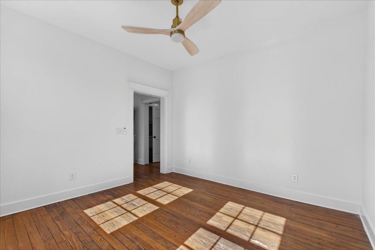 66 America Street Photo 13