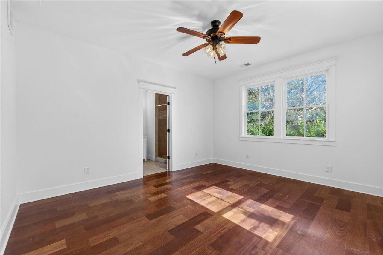 66 America Street Photo 39