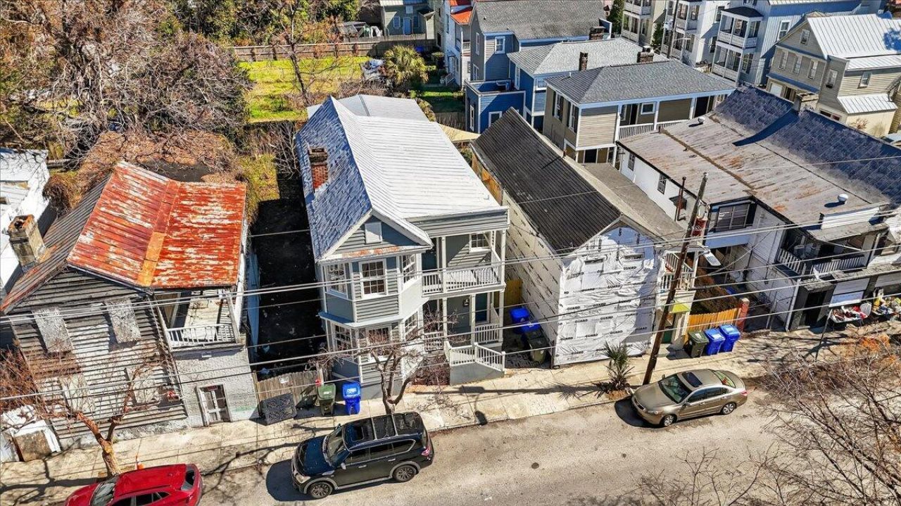 66 America Street Photo 43