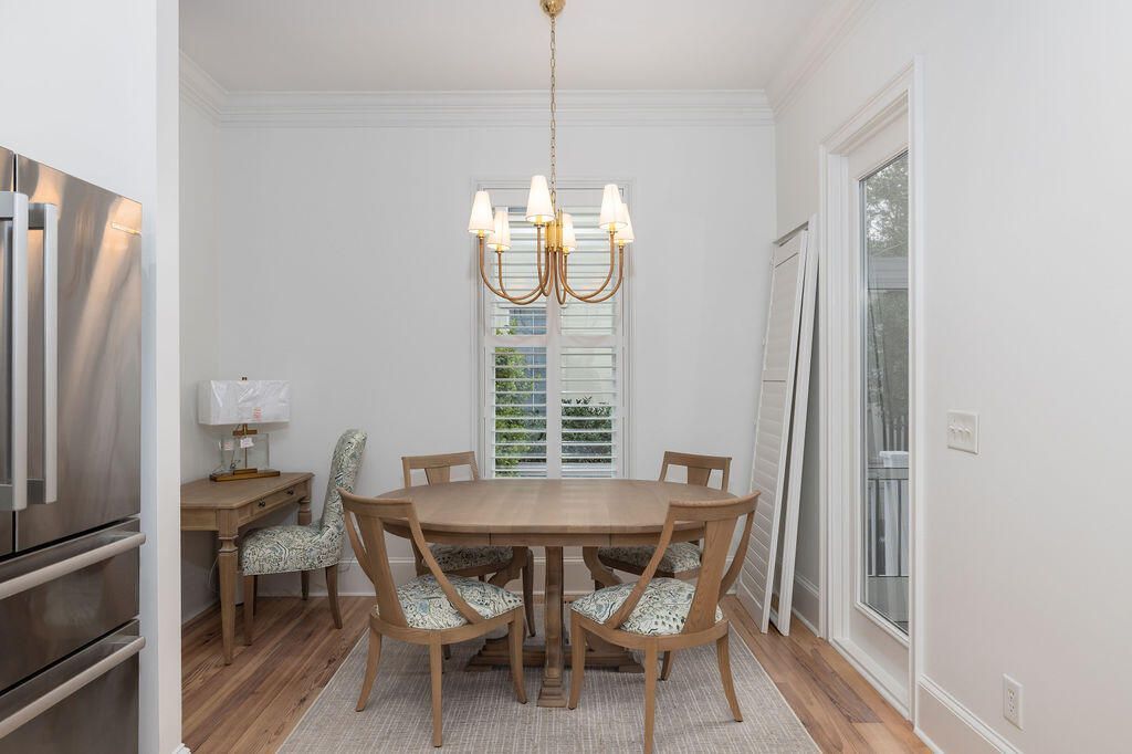 281 N Shelmore Boulevard Photo 14