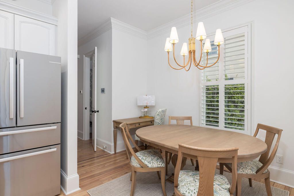 281 N Shelmore Boulevard Photo 15