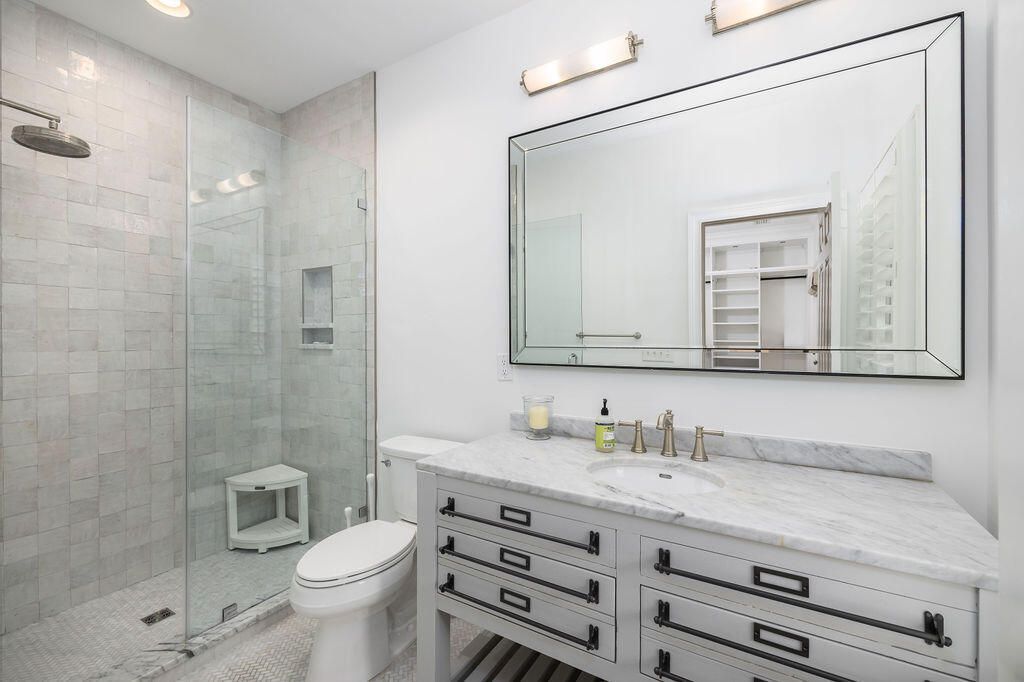 281 N Shelmore Boulevard Photo 27